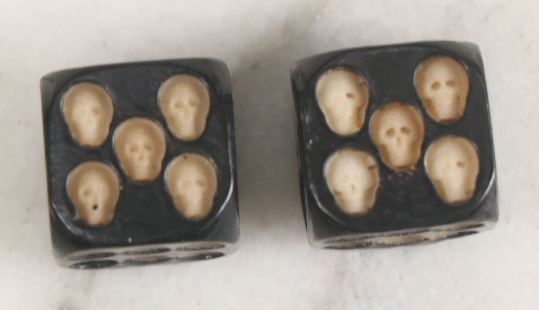 Lot 025 - Pair Of Vintage Hand Black Lacquered Wooden Dice With Hand Carved Miniature Skull Dots 5/8" Cube