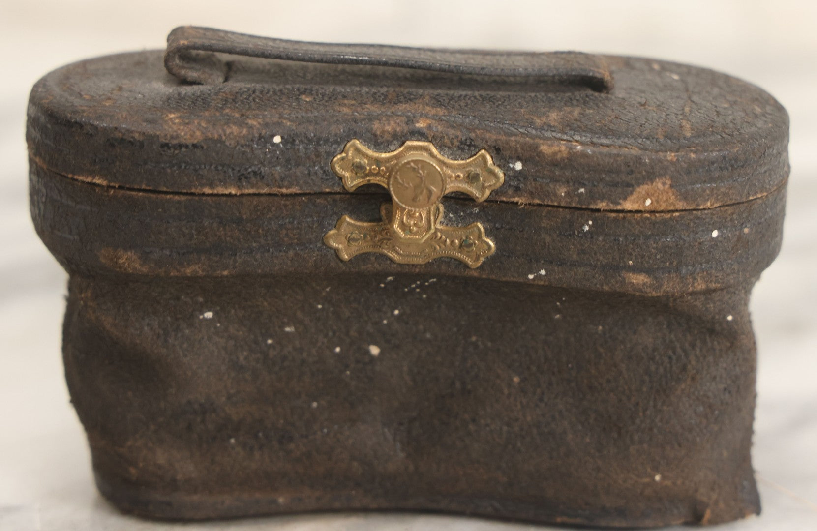 Lot 027 - Antique Mother Of Pearl And Brass Opera Glasses Binoculars "Made Expressly For" H.S. Hewett & Co., Brockton, Massachusetts In Original Case, With Gift Engraving Inscription, "Lulie Irish, Xmas 1890," Working Condition