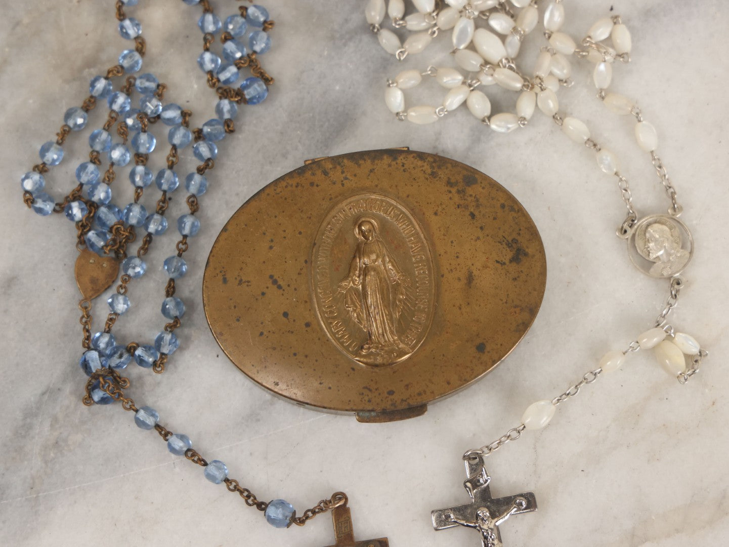 Lot 031 - Vintage Brass Rosary Case With Miraculous Medal / Medal Of The Immaculate Conception Motif, Commemorating The Apparition Our Lady To Saint Catherine Labouré, 1830, Containing Two Rosaries With Glass Beads 