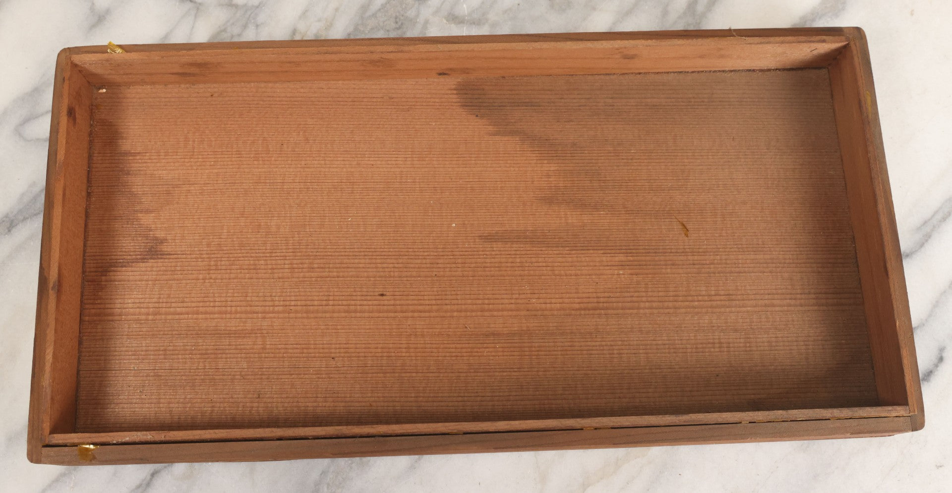 Lot 036 - Vintage Tourist Collectible Souvenir Stationary Keepsake Box From Yosemite National Park With Lithographed Paper Label, Lift Top