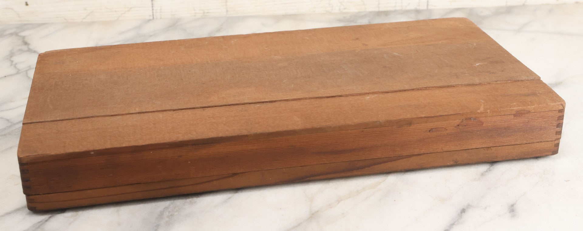 Lot 036 - Vintage Tourist Collectible Souvenir Stationary Keepsake Box From Yosemite National Park With Lithographed Paper Label, Lift Top