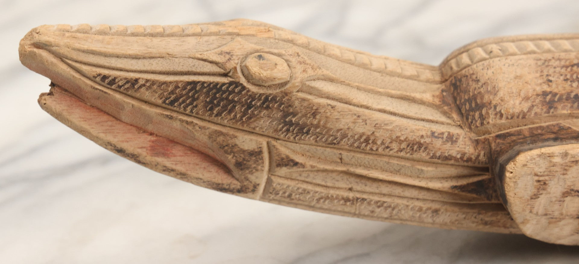 Lot 037 - Vintage African Tourist Collectible Figural Crocodile Lizard Wood Carving With Painted And Wood Burned Details Lourenço Marques (Maputo), Mozambique, Dated 1946, 22-1/2" Length