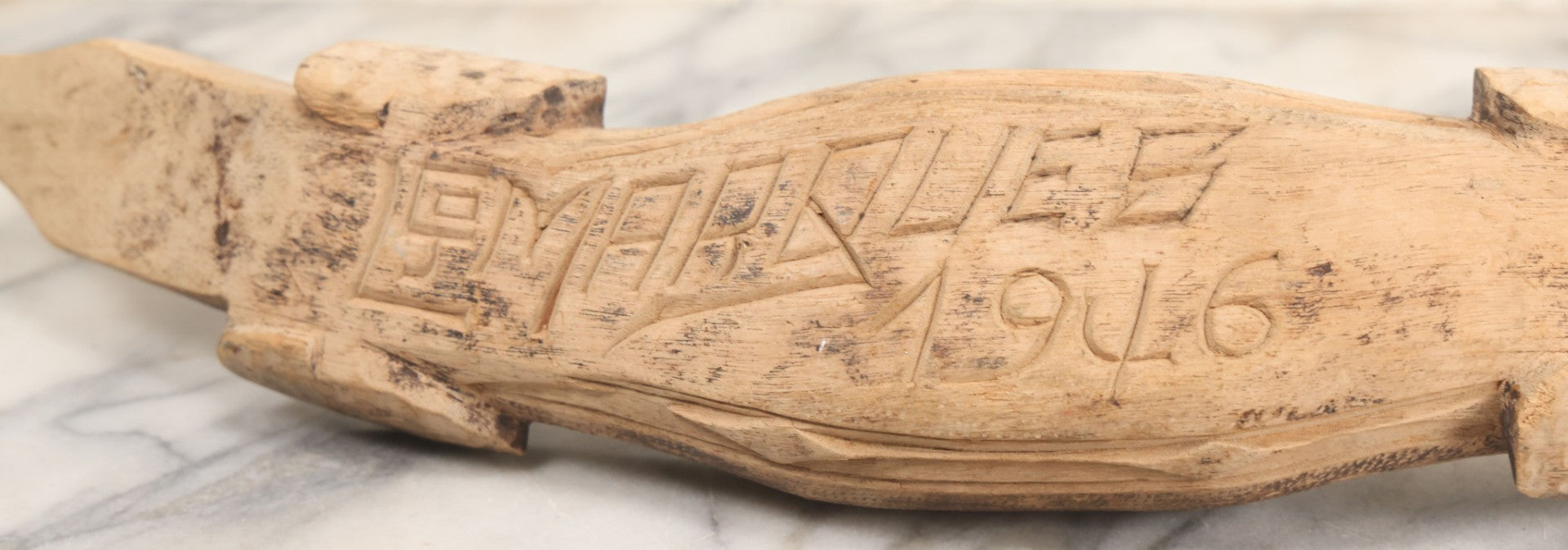 Lot 037 - Vintage African Tourist Collectible Figural Crocodile Lizard Wood Carving With Painted And Wood Burned Details Lourenço Marques (Maputo), Mozambique, Dated 1946, 22-1/2" Length