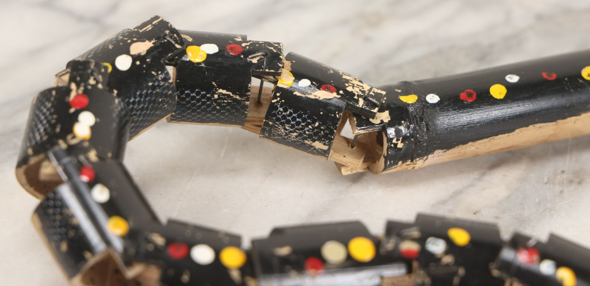 Lot 038 - Vintage Filipino Tourist Collectible Export Jointed Snake Toy With Painted Details Paper Label, By C.N.I., Philippines 21-3/4" Length