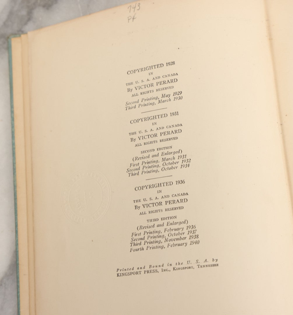 Lot 061 - "Anatomy And Drawing" Vintage Book By Victor Perard With Over One Thousand Illustrations Published By The Author, Third Edition, Fourth Printing, 1940