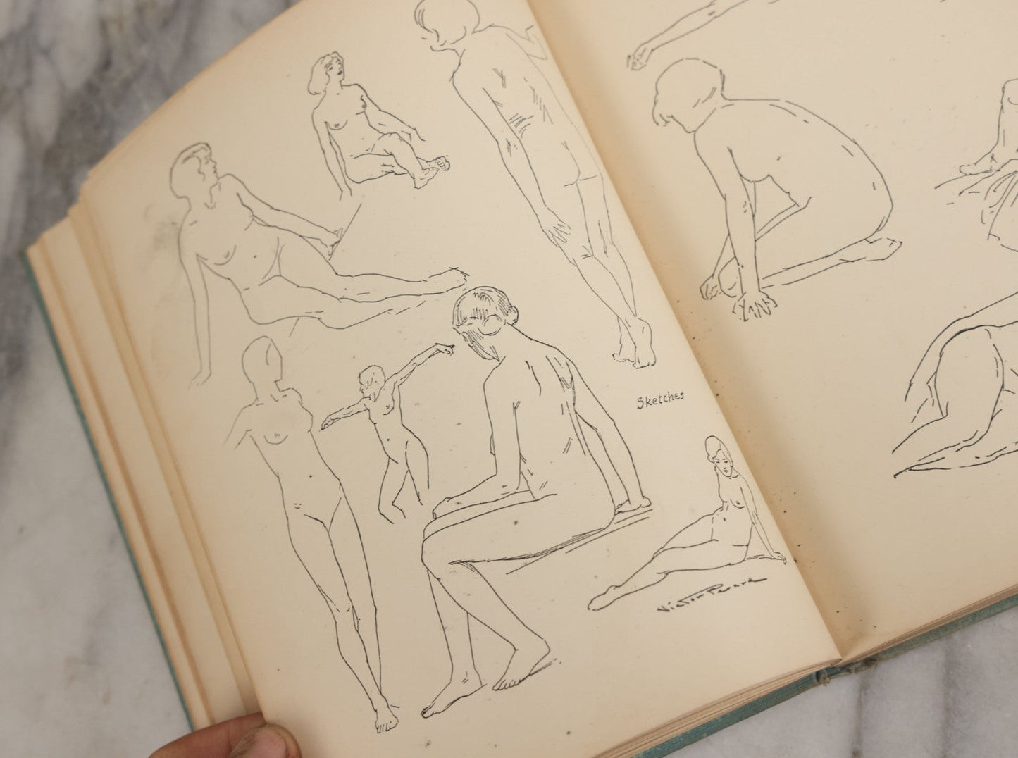 Lot 061 - "Anatomy And Drawing" Vintage Book By Victor Perard With Over One Thousand Illustrations Published By The Author, Third Edition, Fourth Printing, 1940