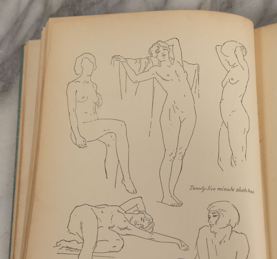 Lot 061 - "Anatomy And Drawing" Vintage Book By Victor Perard With Over One Thousand Illustrations Published By The Author, Third Edition, Fourth Printing, 1940