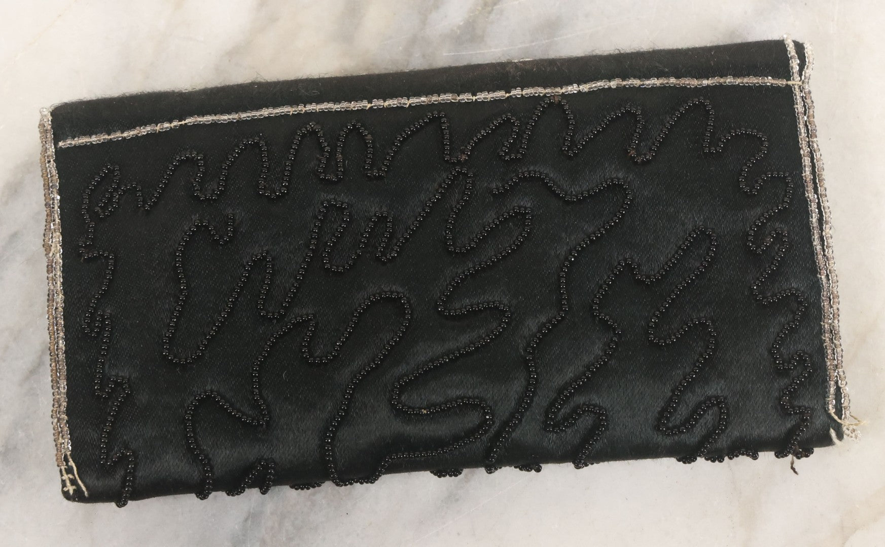 Lot 063 - Vintage Beaded Spider Web Clutch Purse With Original Pocket Mirror