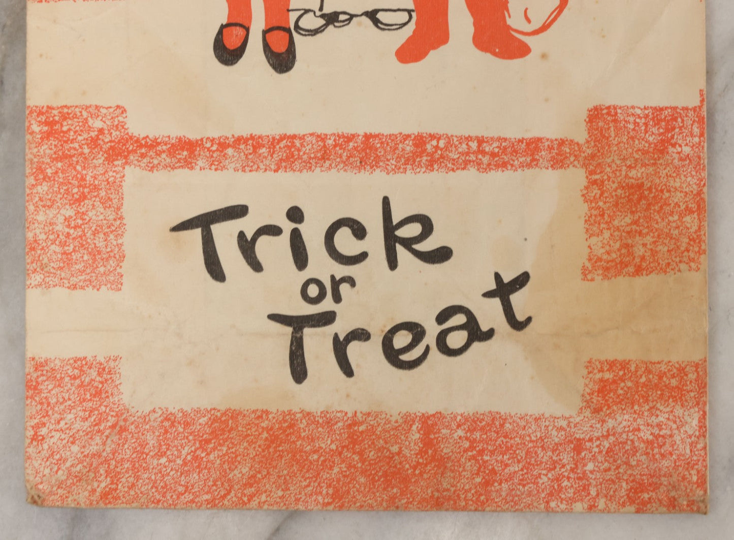 Lot 070 - Grouping Of Three "Trick Or Treat" Halloween Paper Bags With Ghost, Children In Costumes With Names Written In Sharpie Made By Duro Paper Bag Manufacturing Co., Ludlow, Kentucky, Trick Or Treat Design No. 6X