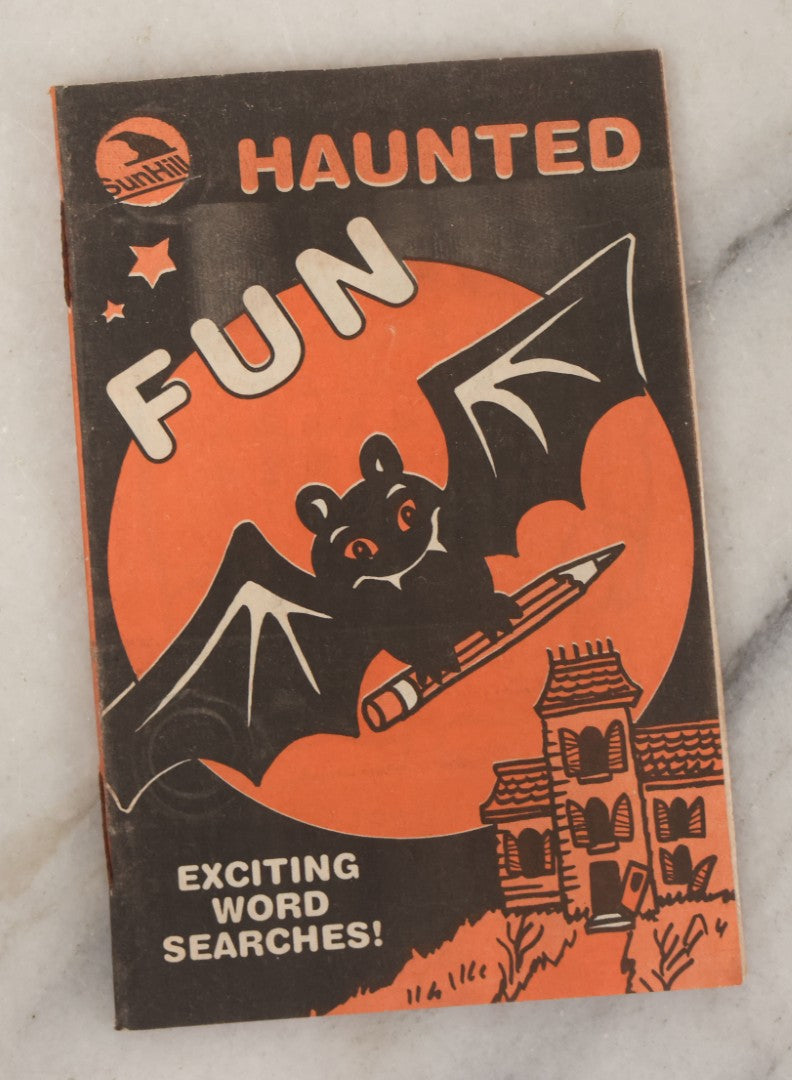 Lot 079 - Grouping Of Six Halloween Themed Children's Activity Coloring Booklets Including Three "Mystery Mazes" With Witch Cover And Three "Haunted Fun" With Bat Cover, Copyright 1992, Sun Hill Industries Inc., Stamford, Conn., Stock No. B648 And B649