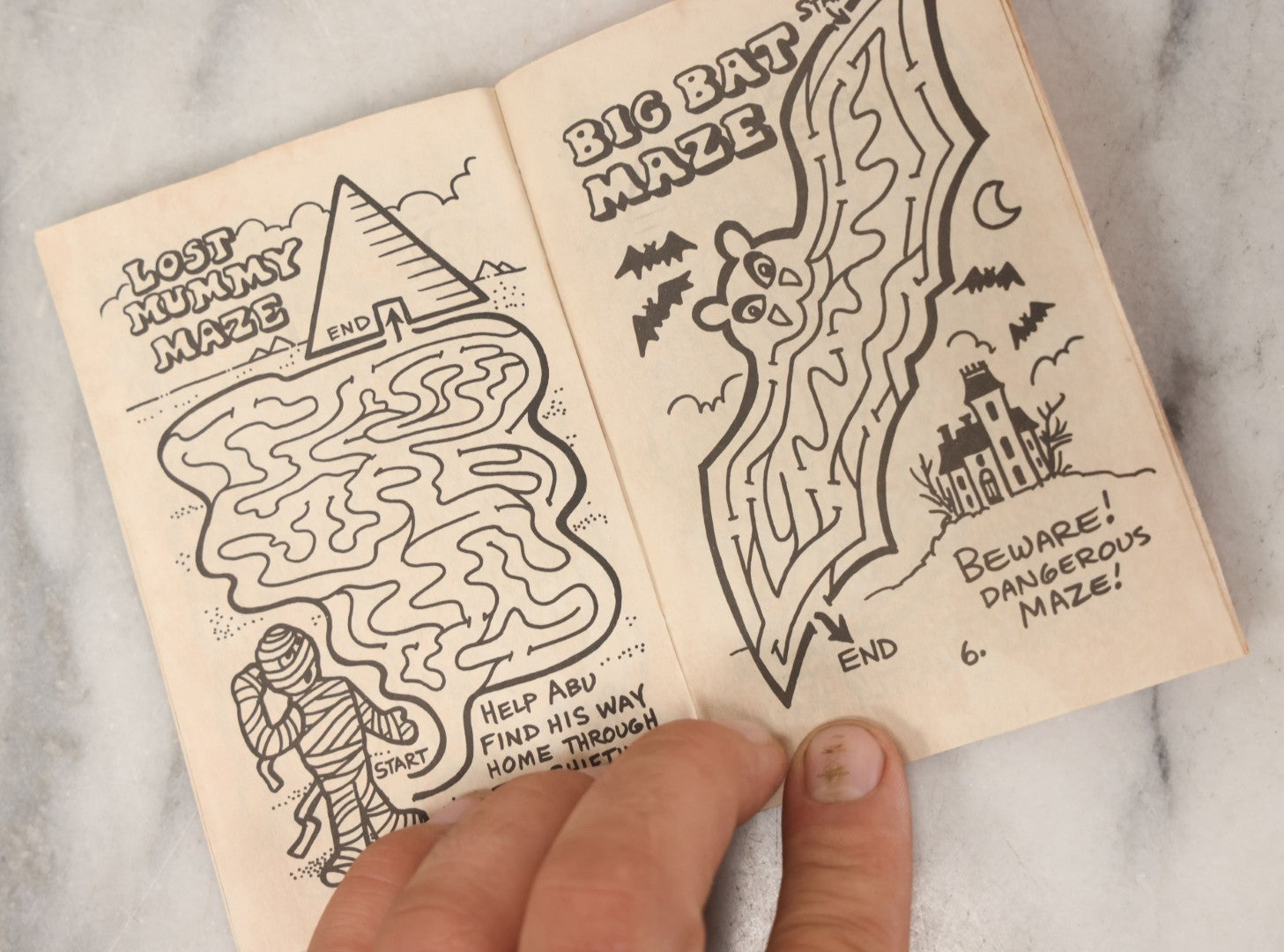 Lot 079 - Grouping Of Six Halloween Themed Children's Activity Coloring Booklets Including Three "Mystery Mazes" With Witch Cover And Three "Haunted Fun" With Bat Cover, Copyright 1992, Sun Hill Industries Inc., Stamford, Conn., Stock No. B648 And B649