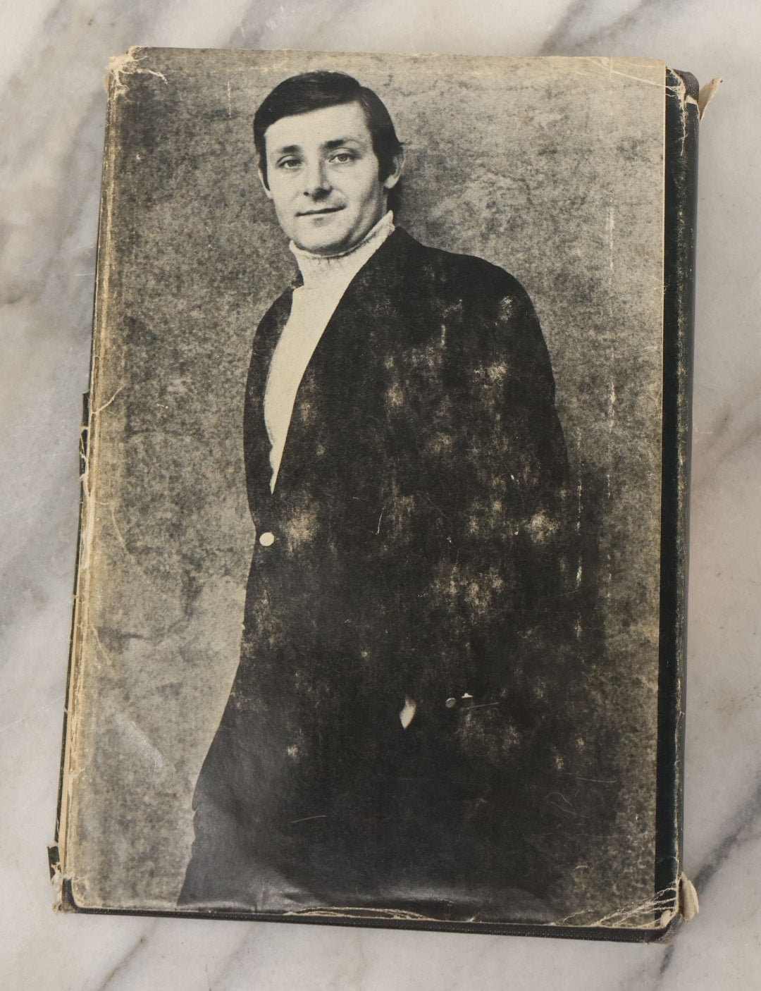 Lot 106 - "Jaws" Vintage Novel By Peter Benchley, Early Book Club Edition, Doubleday & Company, Inc., Publisher, Garden City, New York, 1974