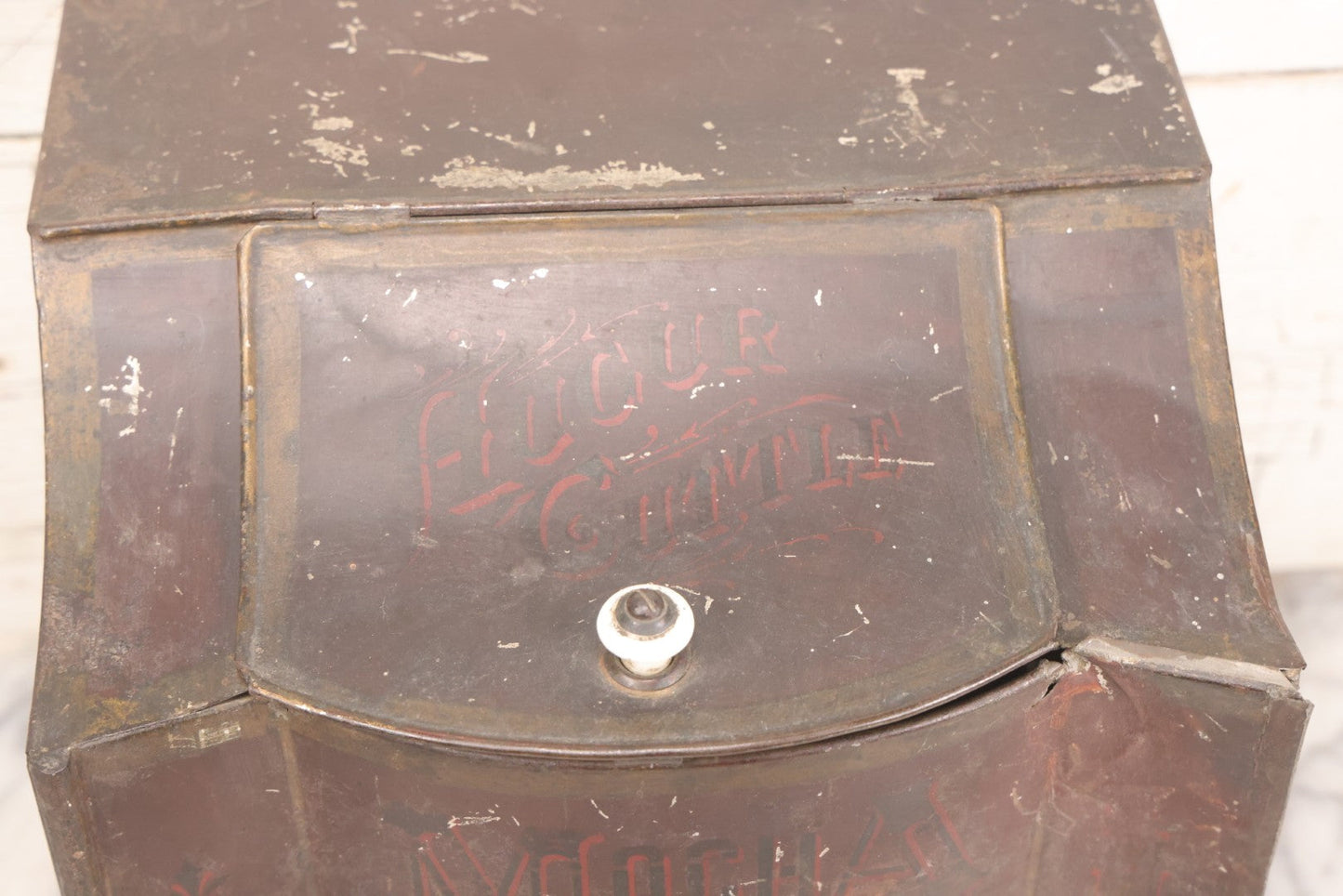 Lot 008 - Antique Hand Painted Mocha Coffee Store Tin With Victorian Woman Cameo Portrait, Painted Lettering, Porcelain Knob