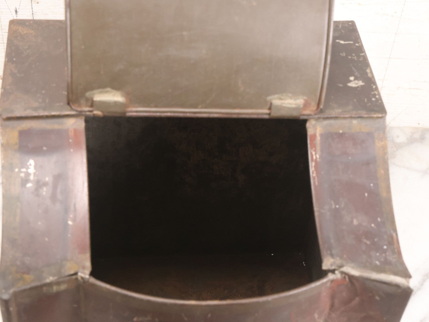 Lot 008 - Antique Hand Painted Mocha Coffee Store Tin With Victorian Woman Cameo Portrait, Painted Lettering, Porcelain Knob