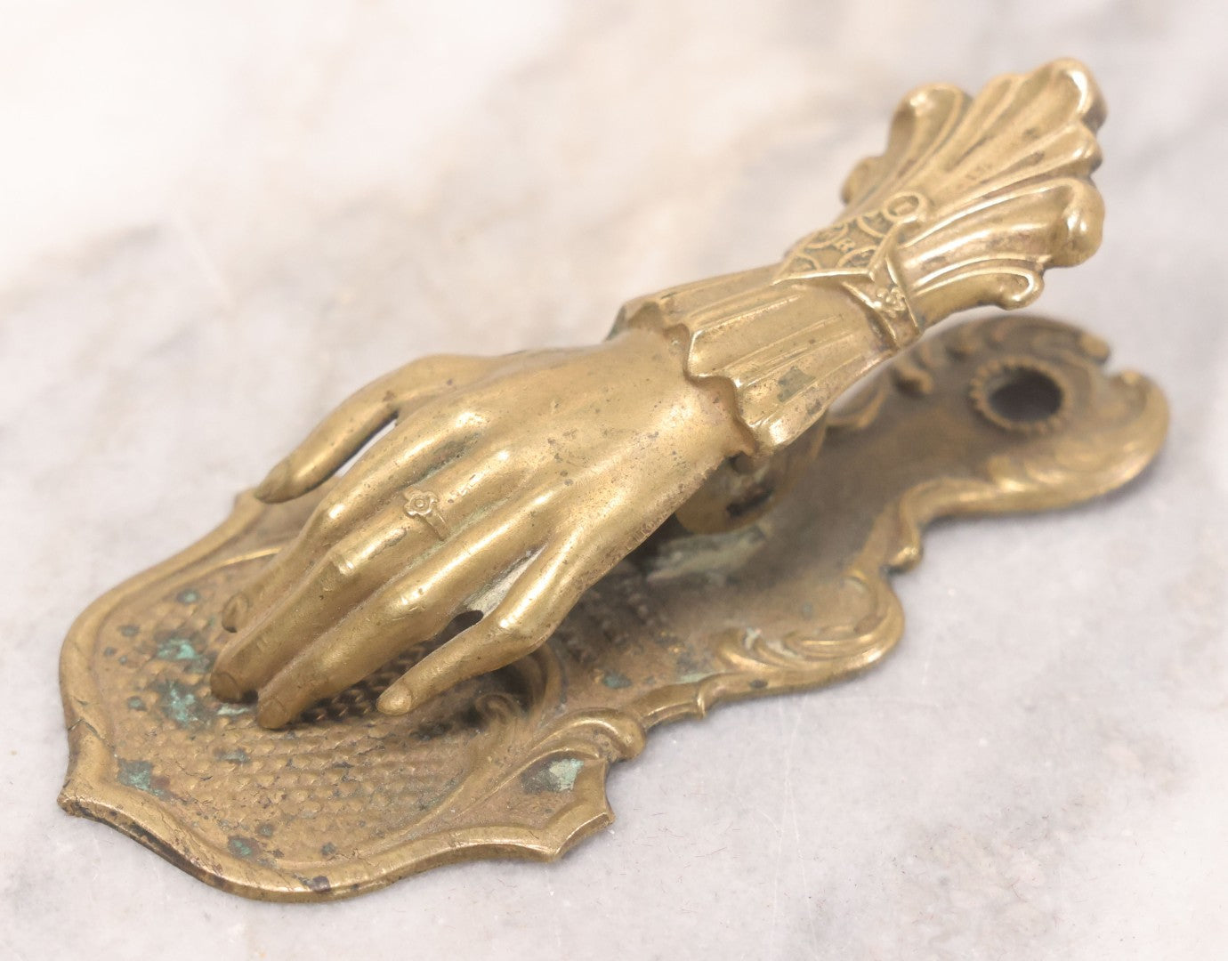 Lot 028 - Antique Victorian Pressed Brass Hand Paper Clip Manufactured By J&B Ratcliffe, Patentees, Birmingham, England, 4" Height