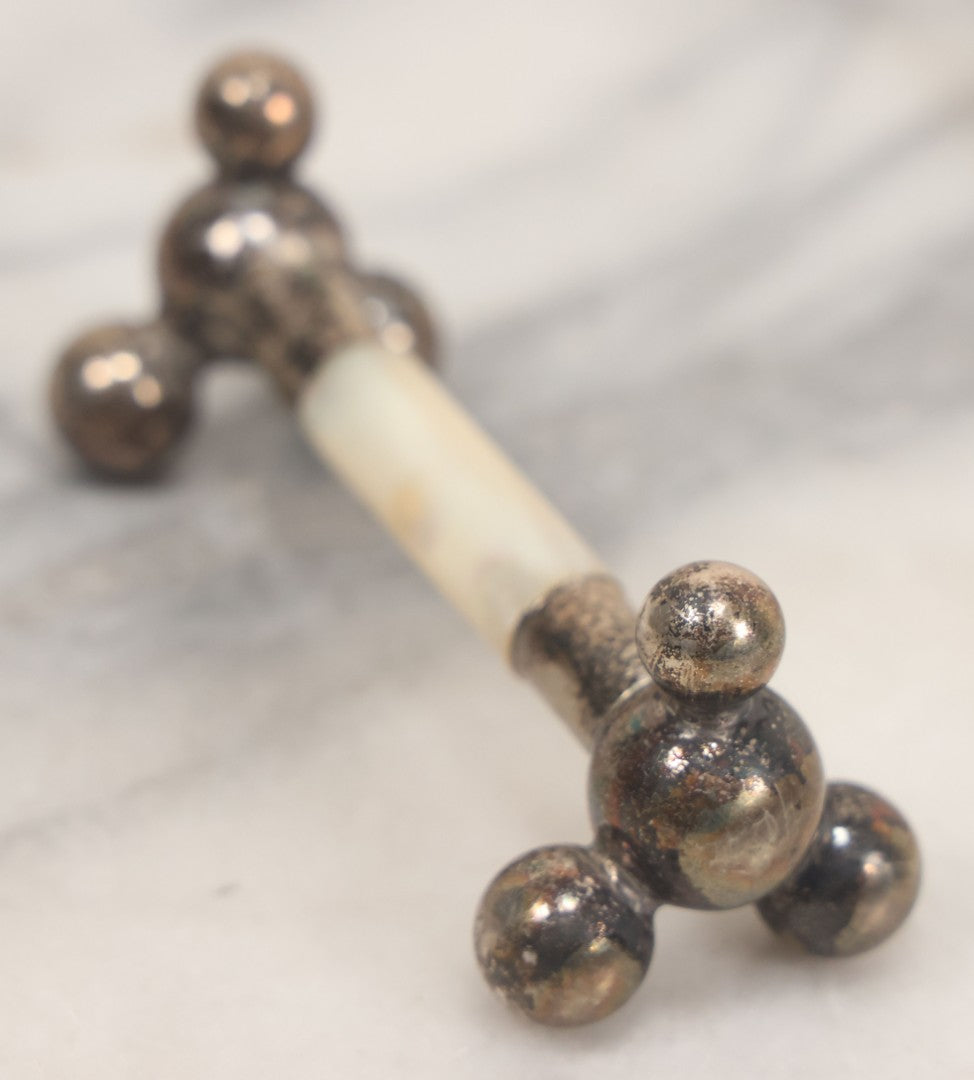 Lot 037 - Pair Of Antique Silverplate And Mother Of Pearl Knife Rests, 3-1/2" Long Each