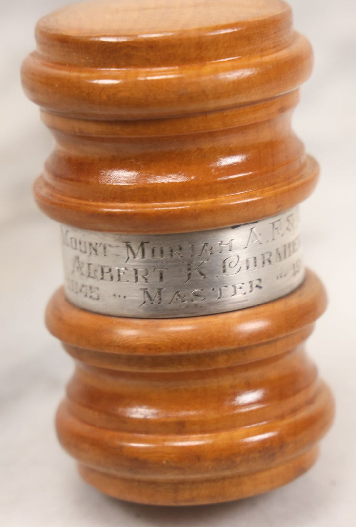 Lot 043 - Vintage Tiger Maple Masonic Gavel Hammer With Engraved Badge, "Mount Moriah A.F. & A.M., Albert K. Courmier, 1945, Master, 1946"