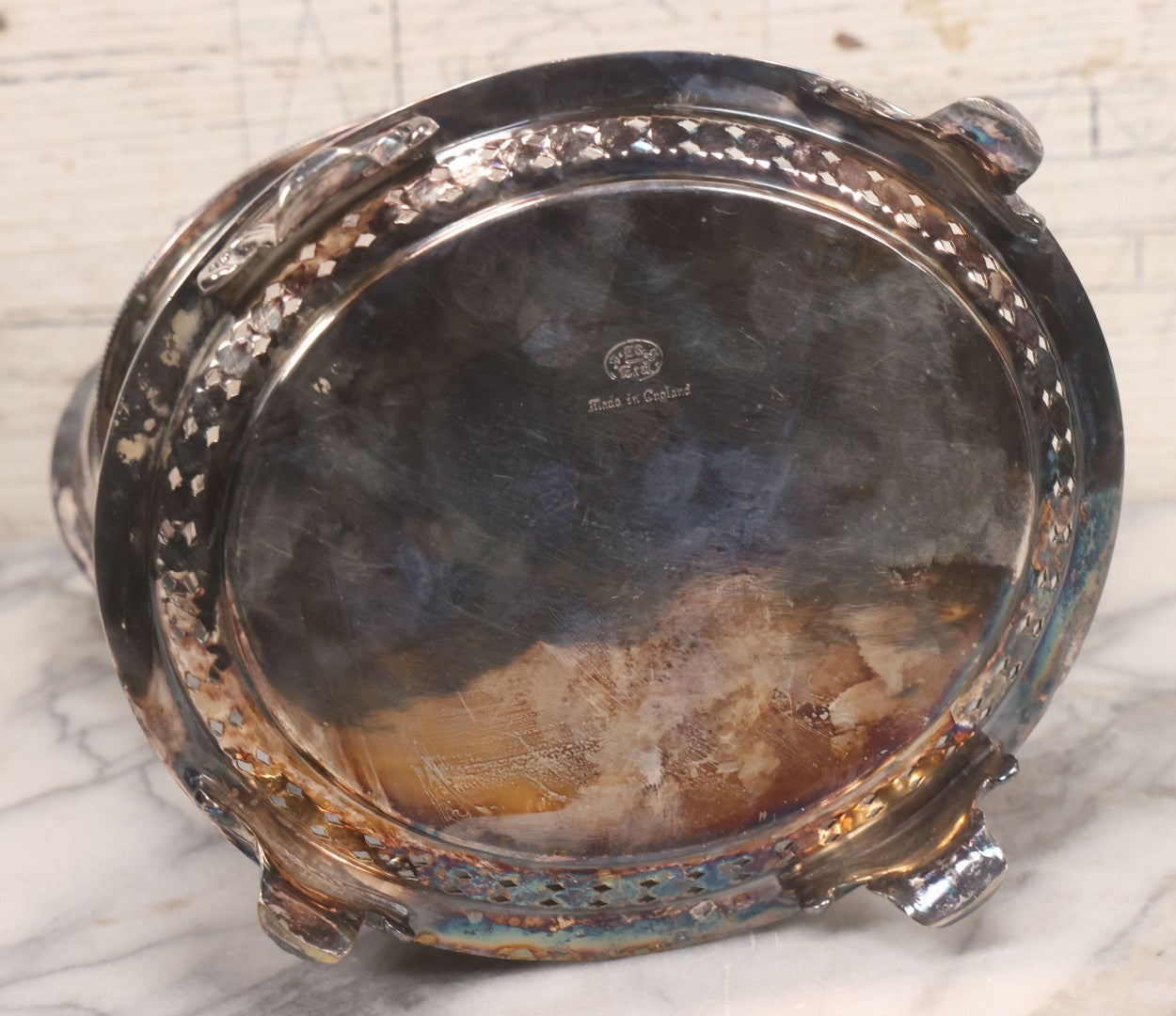 Lot 070 - Antique Etched Silverplate Single Piece Lidded Jar With Hinged Lid And Bone Handle On Slotted Tray With Feet, With Flower And Leaf Wreaths And Rope Twist Motifs, Marked J. E. & S. Ltd., Made In England, 7-1/2" Height