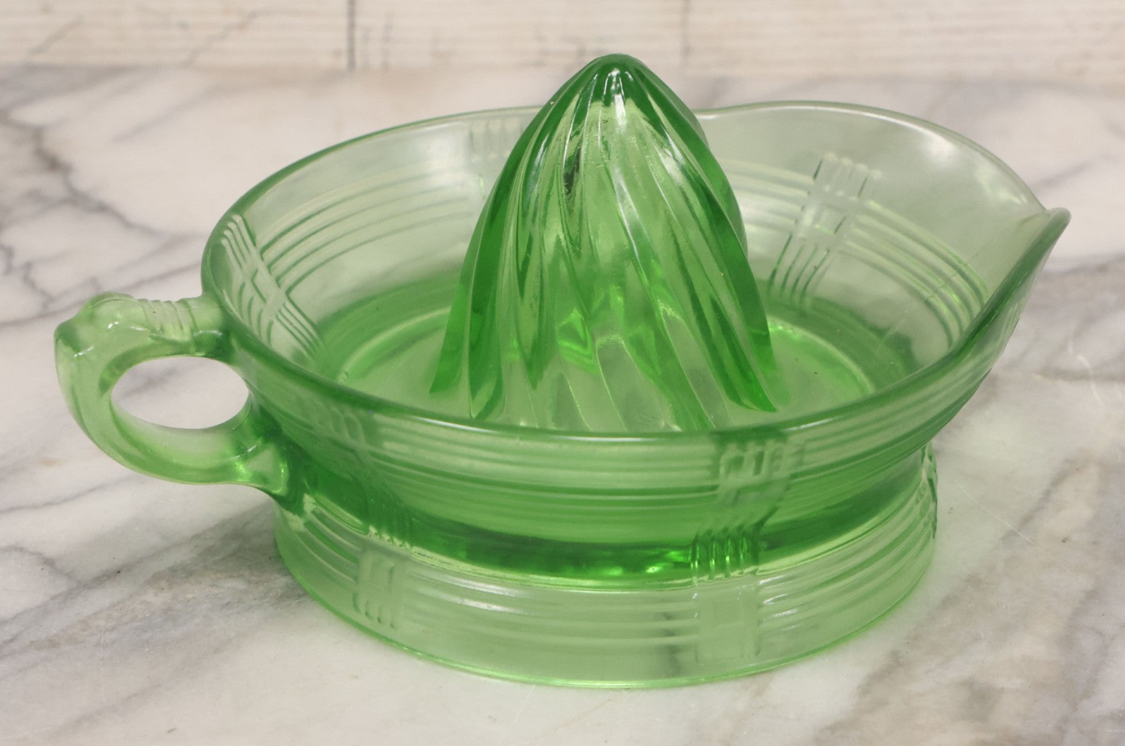 Lot 080 - Vintage Uranium Glass Juicer Citrus Reamer With Handle, Glows Under Black Light