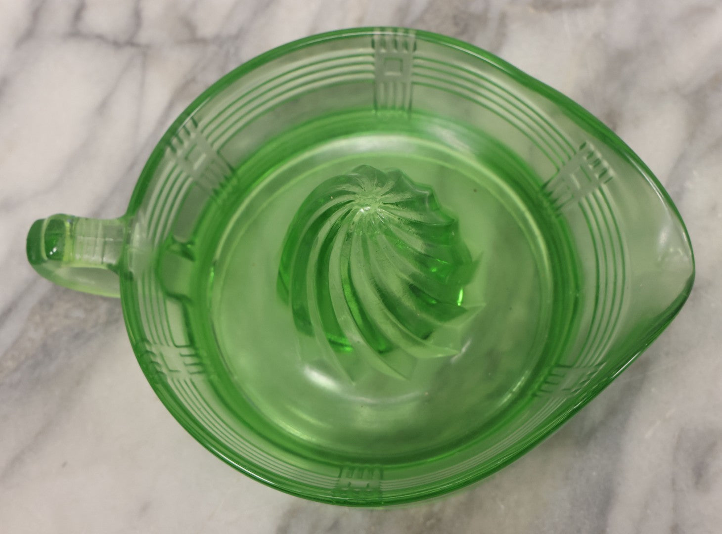 Lot 080 - Vintage Uranium Glass Juicer Citrus Reamer With Handle, Glows Under Black Light
