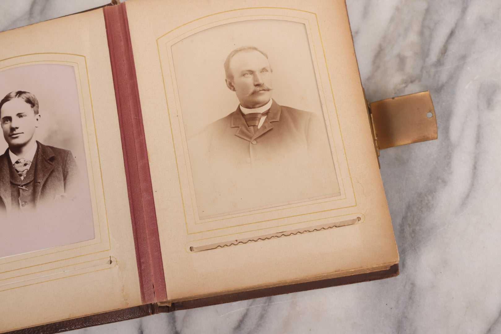 Lot 089 - Antique Leather Cabinet Card Photo Album With Engraved Metal Clasp "Bertha", Containing 6 Cabinet Card And 67 Carte De Visite C.D.V. Photos