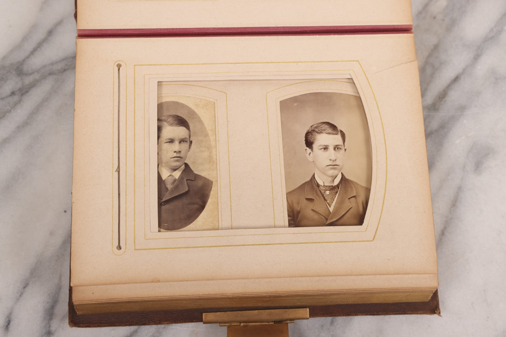 Lot 089 - Antique Leather Cabinet Card Photo Album With Engraved Metal Clasp "Bertha", Containing 6 Cabinet Card And 67 Carte De Visite C.D.V. Photos