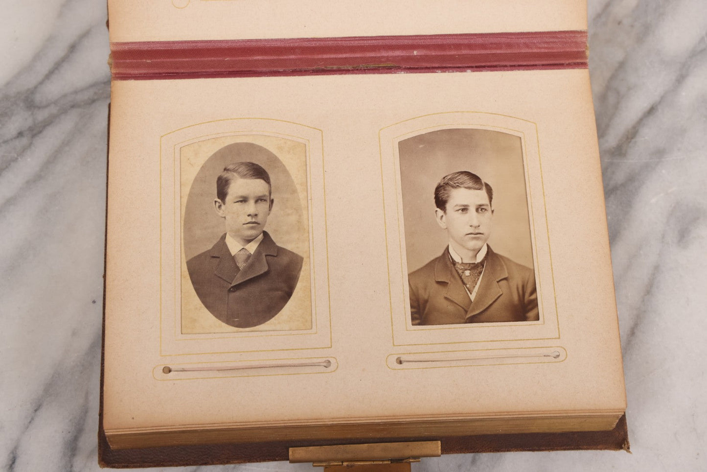 Lot 089 - Antique Leather Cabinet Card Photo Album With Engraved Metal Clasp "Bertha", Containing 6 Cabinet Card And 67 Carte De Visite C.D.V. Photos