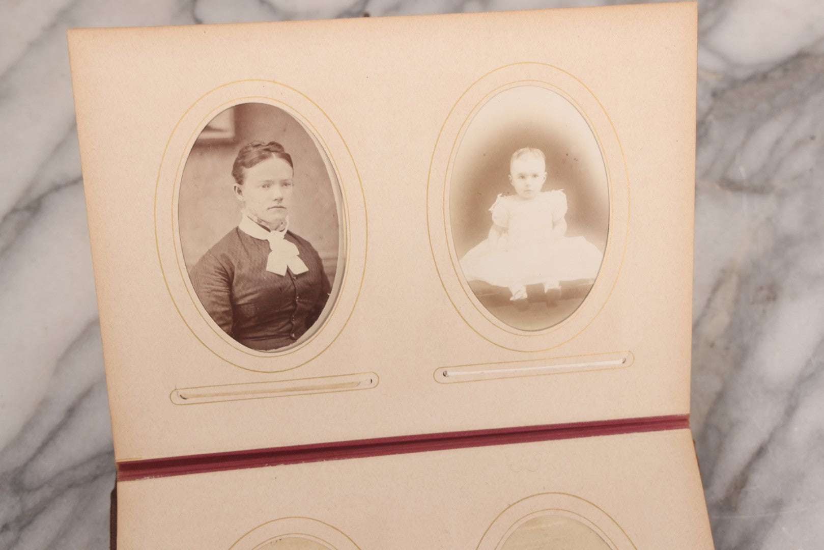 Lot 089 - Antique Leather Cabinet Card Photo Album With Engraved Metal Clasp "Bertha", Containing 6 Cabinet Card And 67 Carte De Visite C.D.V. Photos