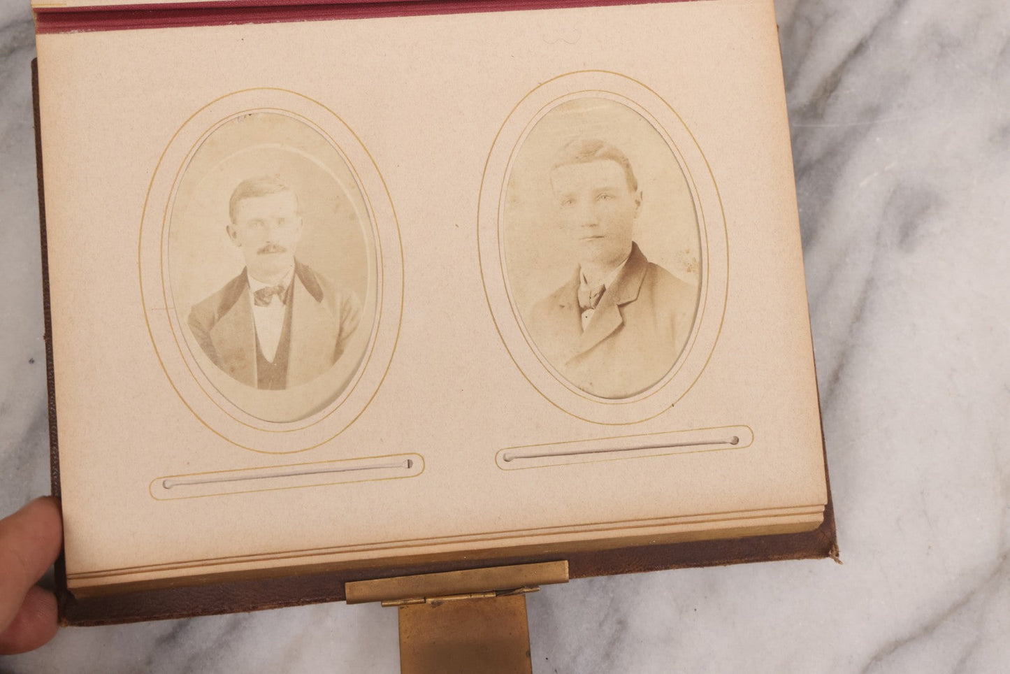 Lot 089 - Antique Leather Cabinet Card Photo Album With Engraved Metal Clasp "Bertha", Containing 6 Cabinet Card And 67 Carte De Visite C.D.V. Photos