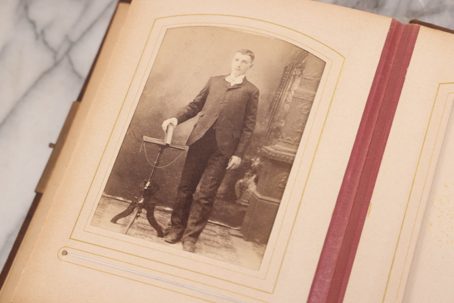 Lot 089 - Antique Leather Cabinet Card Photo Album With Engraved Metal Clasp "Bertha", Containing 6 Cabinet Card And 67 Carte De Visite C.D.V. Photos