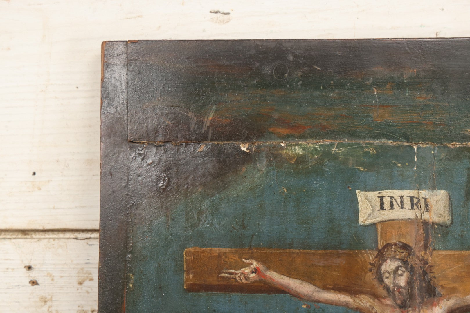 Lot 002 - Antique 19th Century Religious Devotional Painting On Wood Panel Depicting The Crucifixion Of Jesus With Mourners, Skull Of Adam 