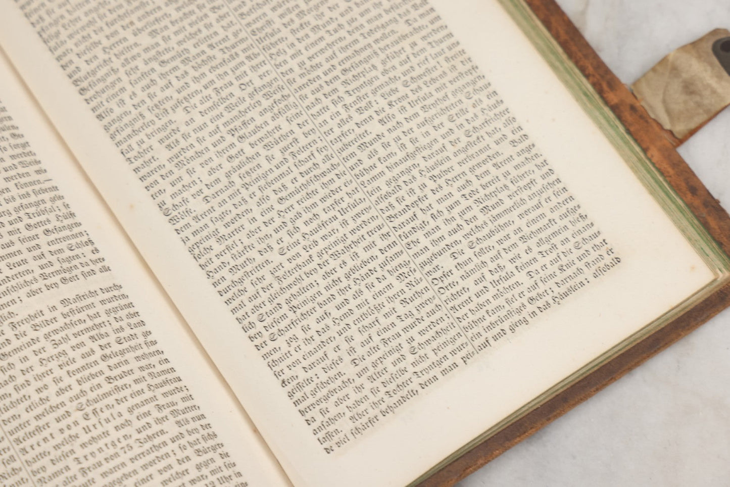 Lot 003 - Foxe's Book Of Martyrs, "History Of Christian Martyrdom, [...] The Lives, Sufferings, And Glorious Deaths Of Martyrs" By John Foxe, Illustrated With Gruesome Engravings, German Language, George W. Ment And Son, Publishers, Philadelphia, 1840