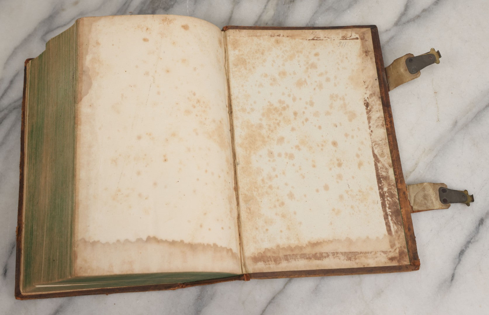 Lot 003 - Foxe's Book Of Martyrs, "History Of Christian Martyrdom, [...] The Lives, Sufferings, And Glorious Deaths Of Martyrs" By John Foxe, Illustrated With Gruesome Engravings, German Language, George W. Ment And Son, Publishers, Philadelphia, 1840