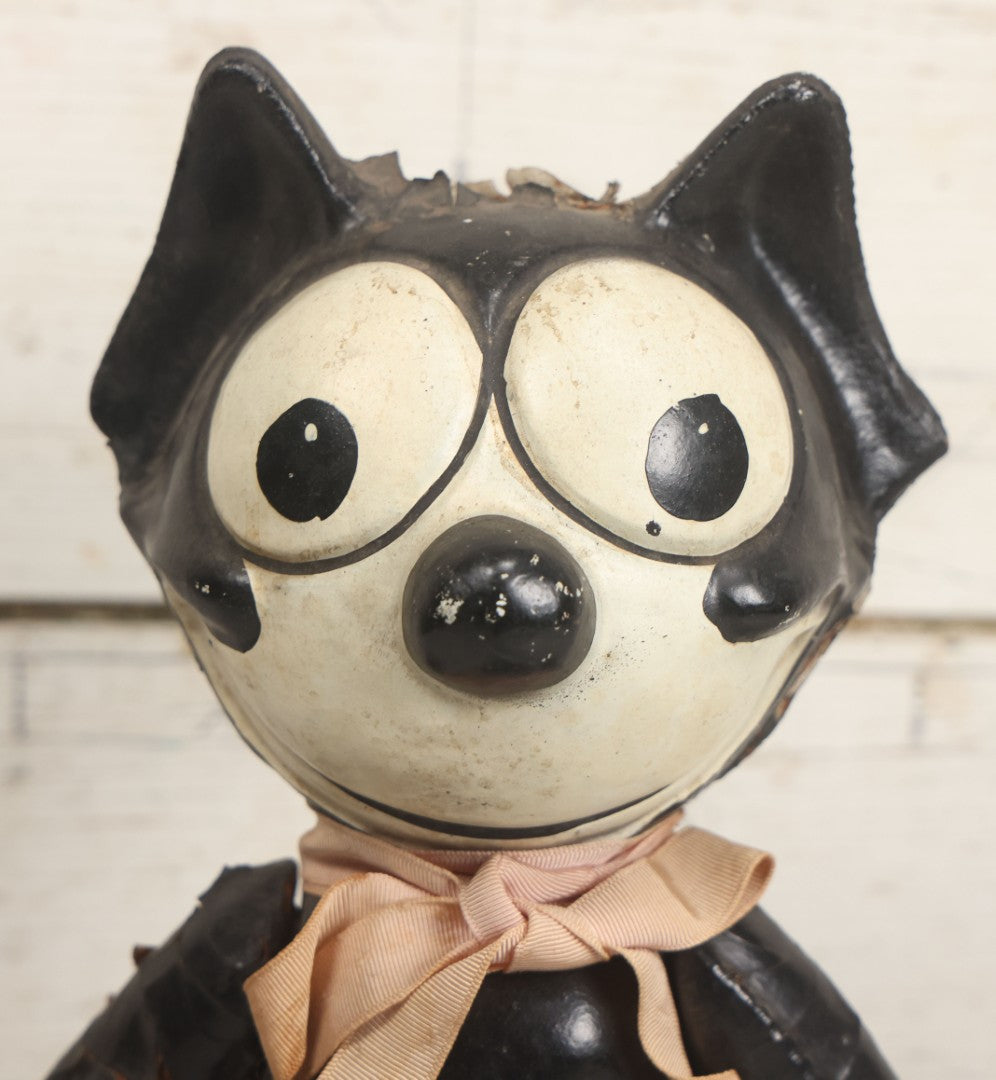 Lot 006 - Antique Felix The Cat Composition Figure With Jointed Arms, Copyright 1924 By Pat Sullivan 