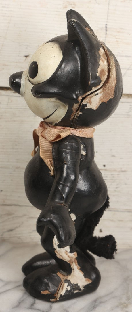 Lot 006 - Antique Felix The Cat Composition Figure With Jointed Arms, Copyright 1924 By Pat Sullivan 