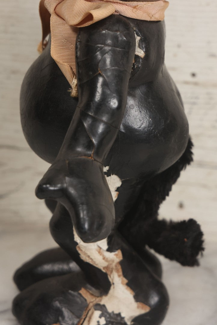 Lot 006 - Antique Felix The Cat Composition Figure With Jointed Arms, Copyright 1924 By Pat Sullivan 