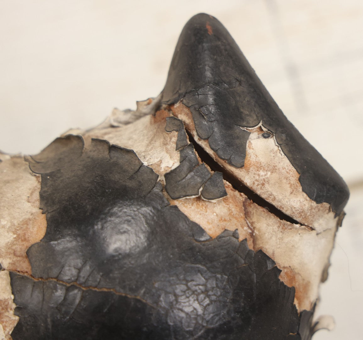 Lot 006 - Antique Felix The Cat Composition Figure With Jointed Arms, Copyright 1924 By Pat Sullivan 