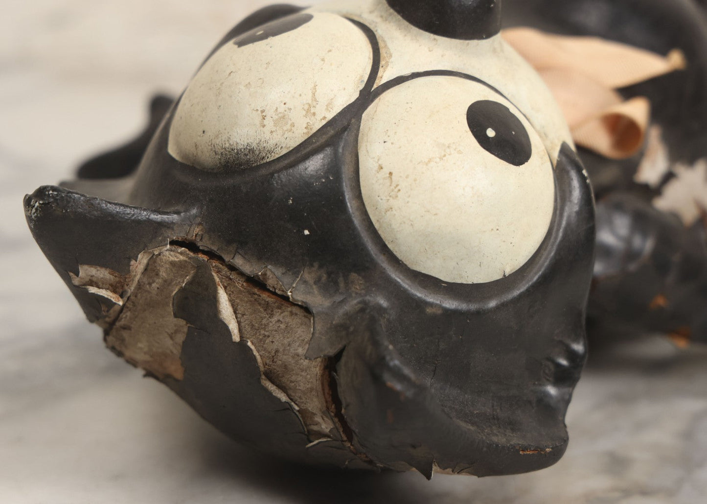 Lot 006 - Antique Felix The Cat Composition Figure With Jointed Arms, Copyright 1924 By Pat Sullivan 