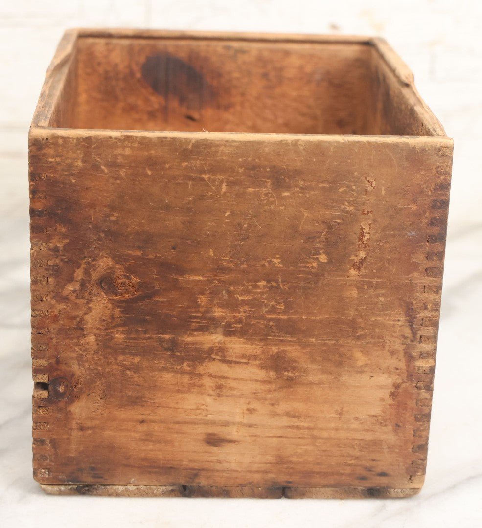 Lot 014 - Vintage Hired Household Extract For Brewing Root Beer At Home Finger Jointed Wooden Advertising Shipping Crate Box, One Dozen Bottle Capacity, No Lid