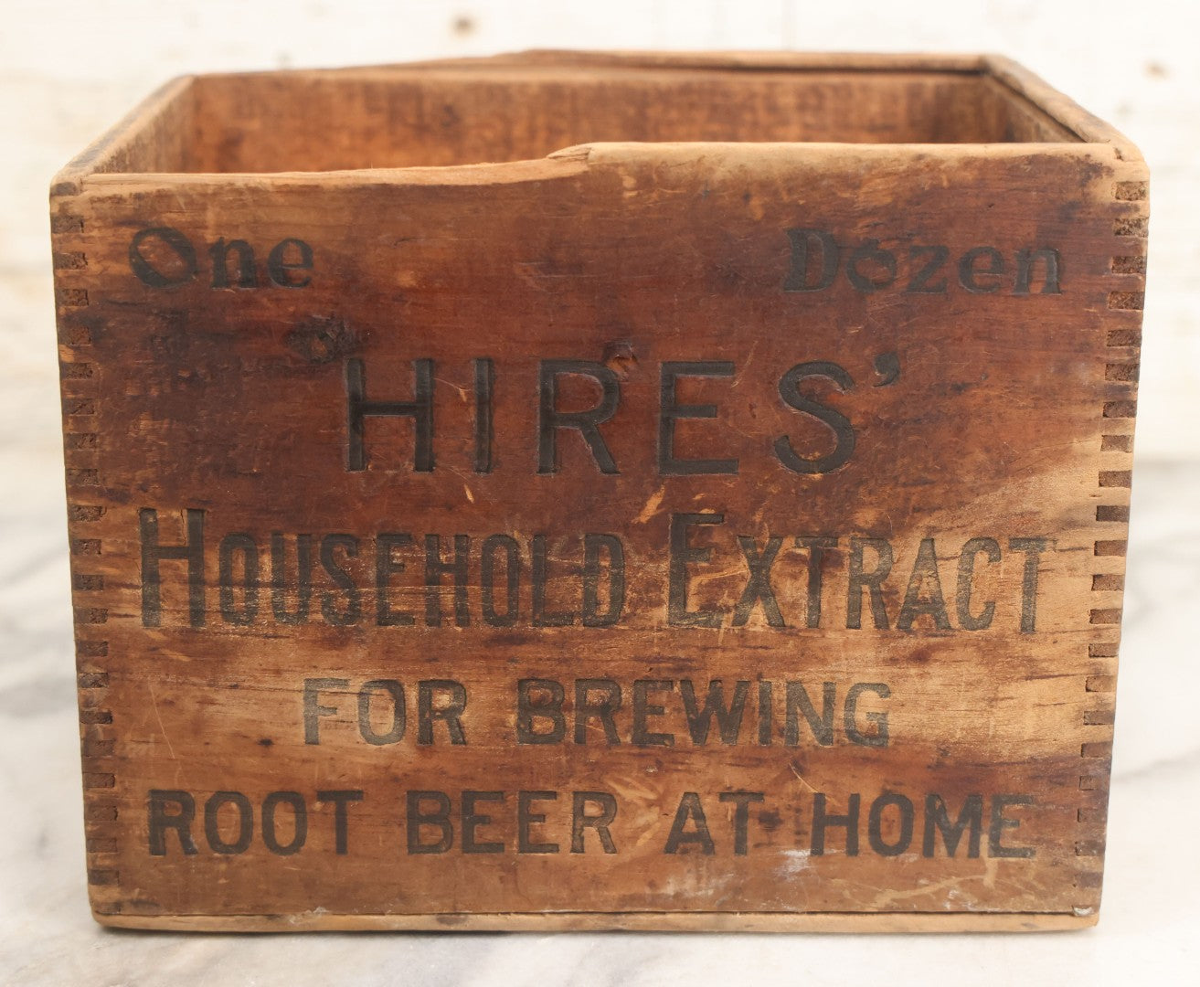 Lot 014 - Vintage Hired Household Extract For Brewing Root Beer At Home Finger Jointed Wooden Advertising Shipping Crate Box, One Dozen Bottle Capacity, No Lid