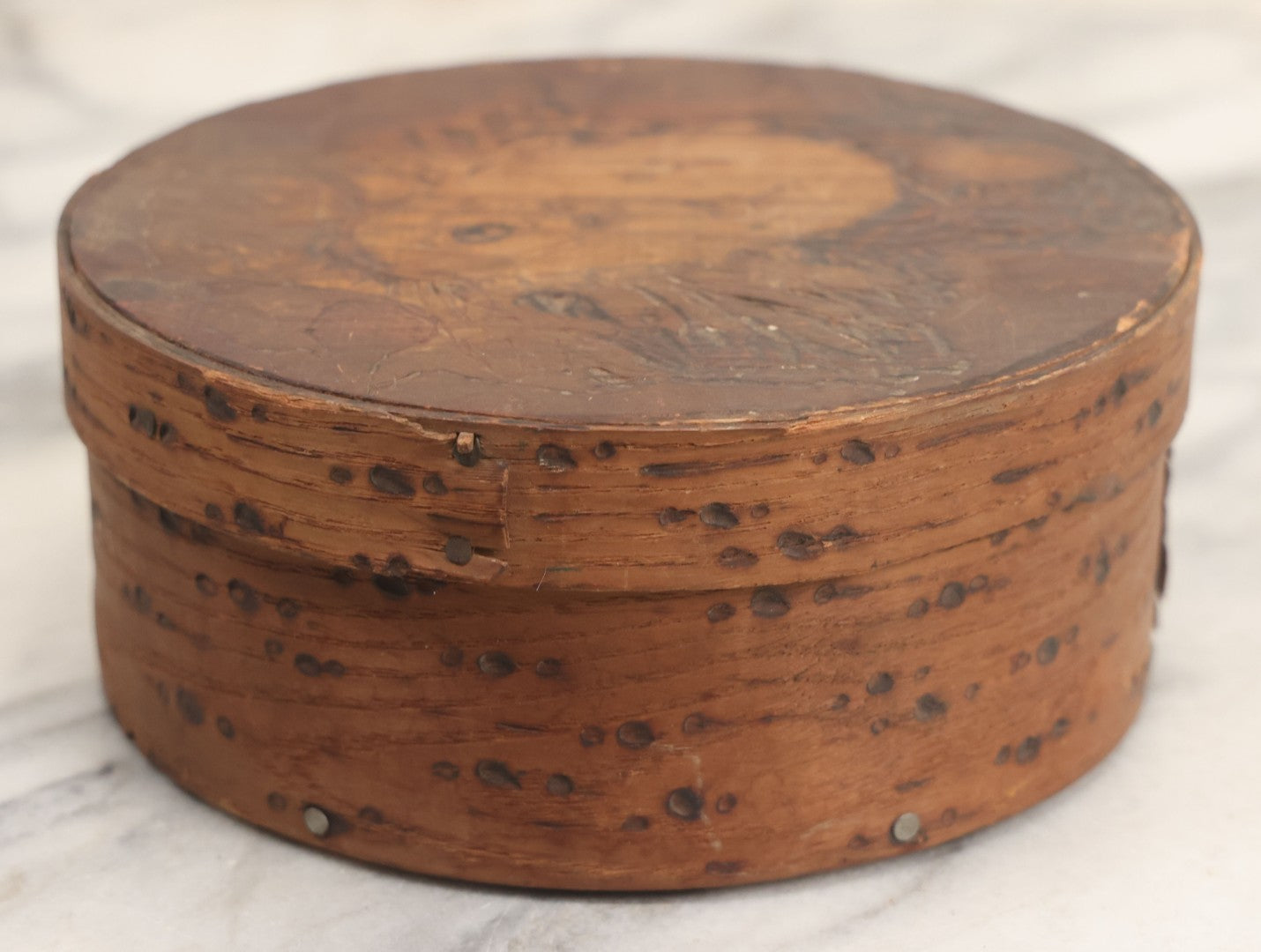 Lot 015 - Antique Folk Art Wooden Pantry Box With Comic, Startled Face Hand Carved Or Burned Into The Lid