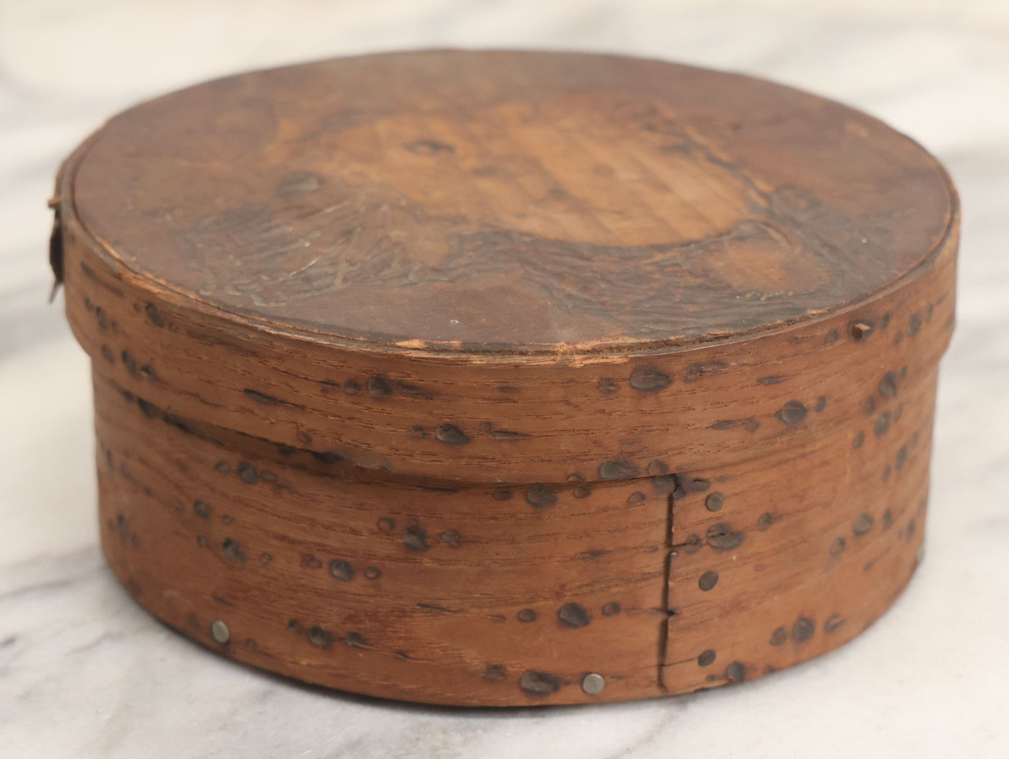 Lot 015 - Antique Folk Art Wooden Pantry Box With Comic, Startled Face Hand Carved Or Burned Into The Lid