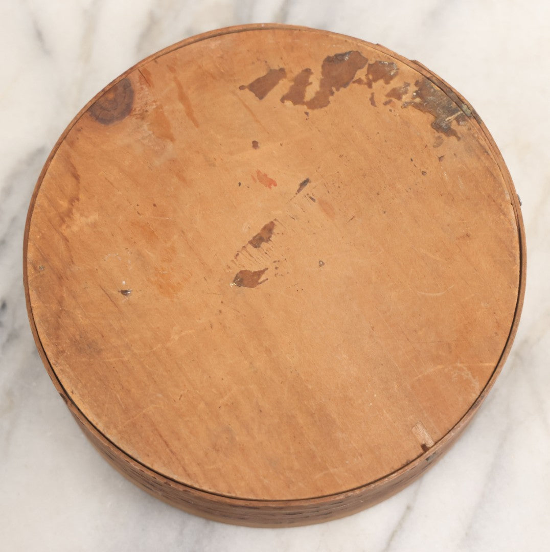 Lot 015 - Antique Folk Art Wooden Pantry Box With Comic, Startled Face Hand Carved Or Burned Into The Lid