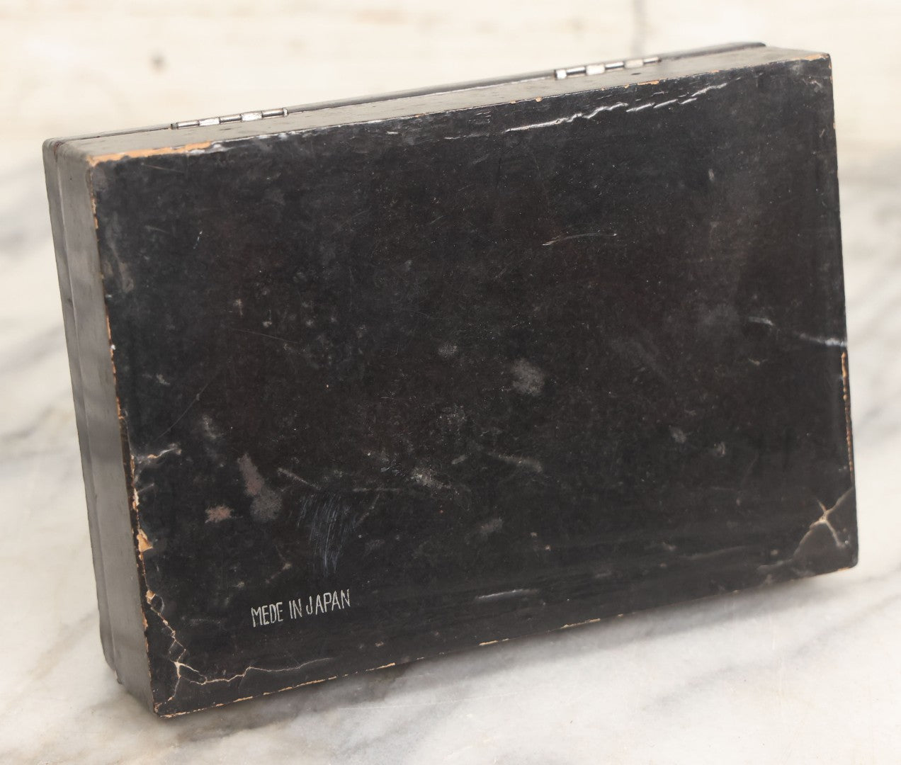 Lot 020 - Vintage Black Lacquered Playing Cards Box With Playing Cards Painted Lid, Divided Interior, Made In Japan