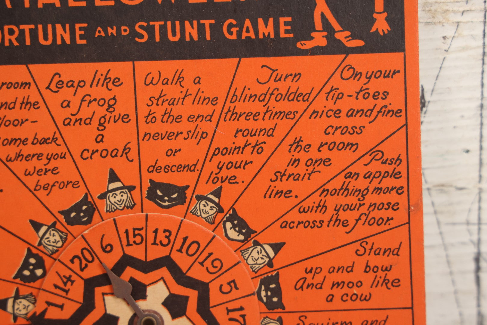 Lot 021 - Vintage Whirl-O Halloween Fortune And Stunt Game With Spinner, Laughing Cat And Pumpkin Motifs, "Whirl-O Fortunes" By Sandra Pearl, Manufactured By The Beistle Company, Made In U.S.A., Circa 1940s 