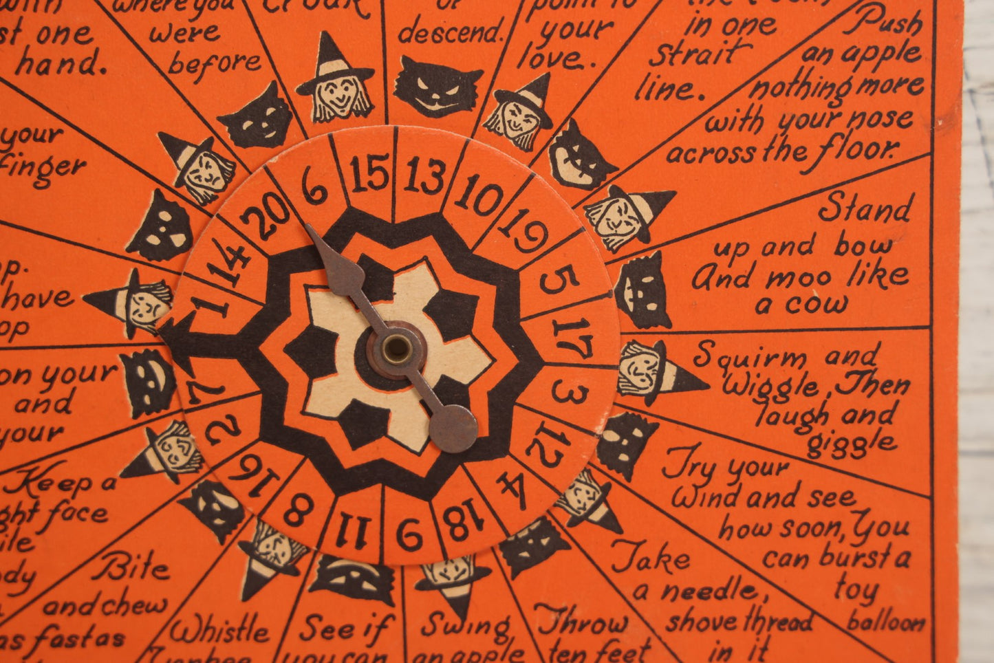 Lot 021 - Vintage Whirl-O Halloween Fortune And Stunt Game With Spinner, Laughing Cat And Pumpkin Motifs, "Whirl-O Fortunes" By Sandra Pearl, Manufactured By The Beistle Company, Made In U.S.A., Circa 1940s 
