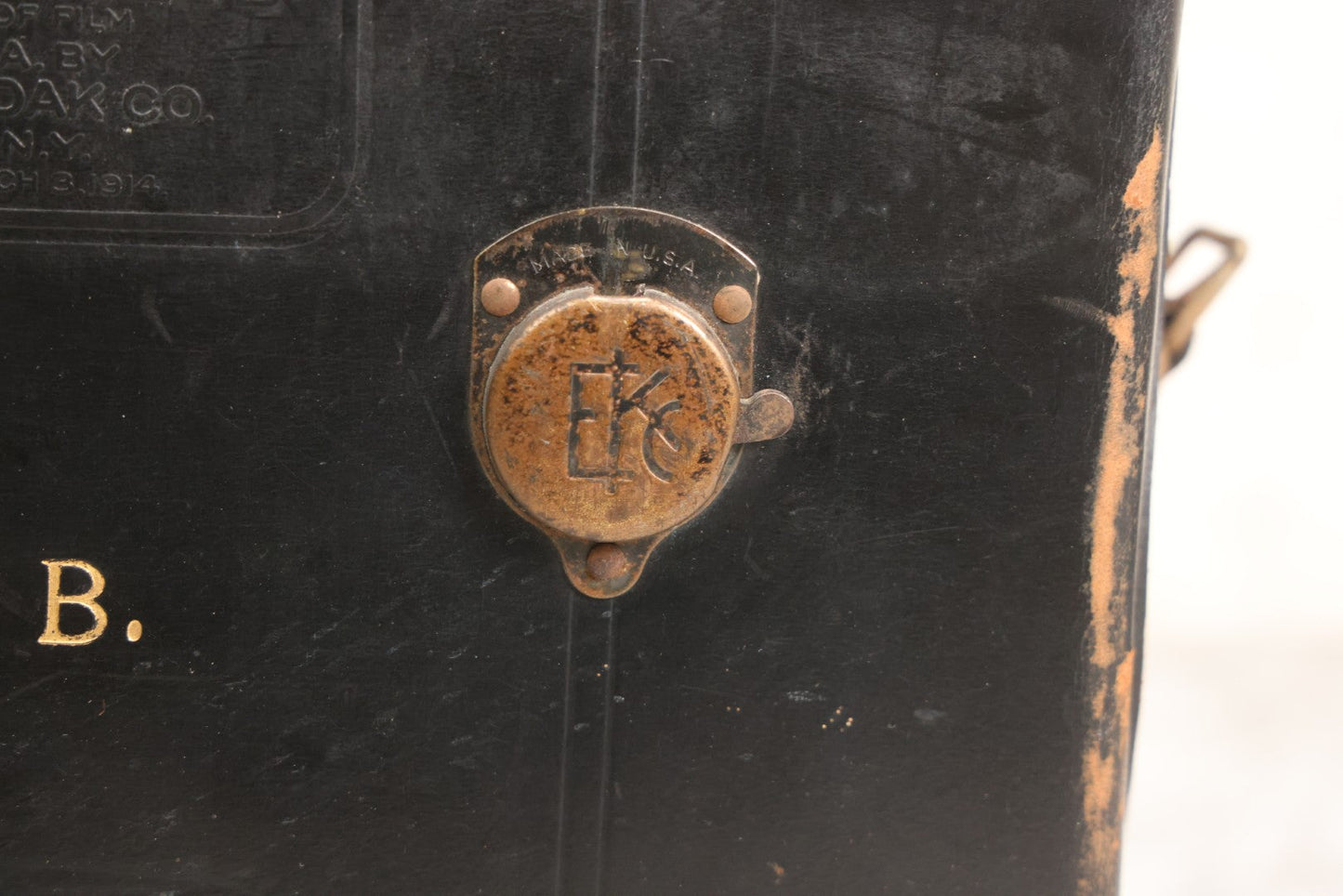 Lot 028 - Antique 16Mm Motion Picture Film Camera, Cine Kodak Model B, Manufactured By Eastman Kodak Co., Rochester, New York, With Original Custom Monogrammed Combination Case