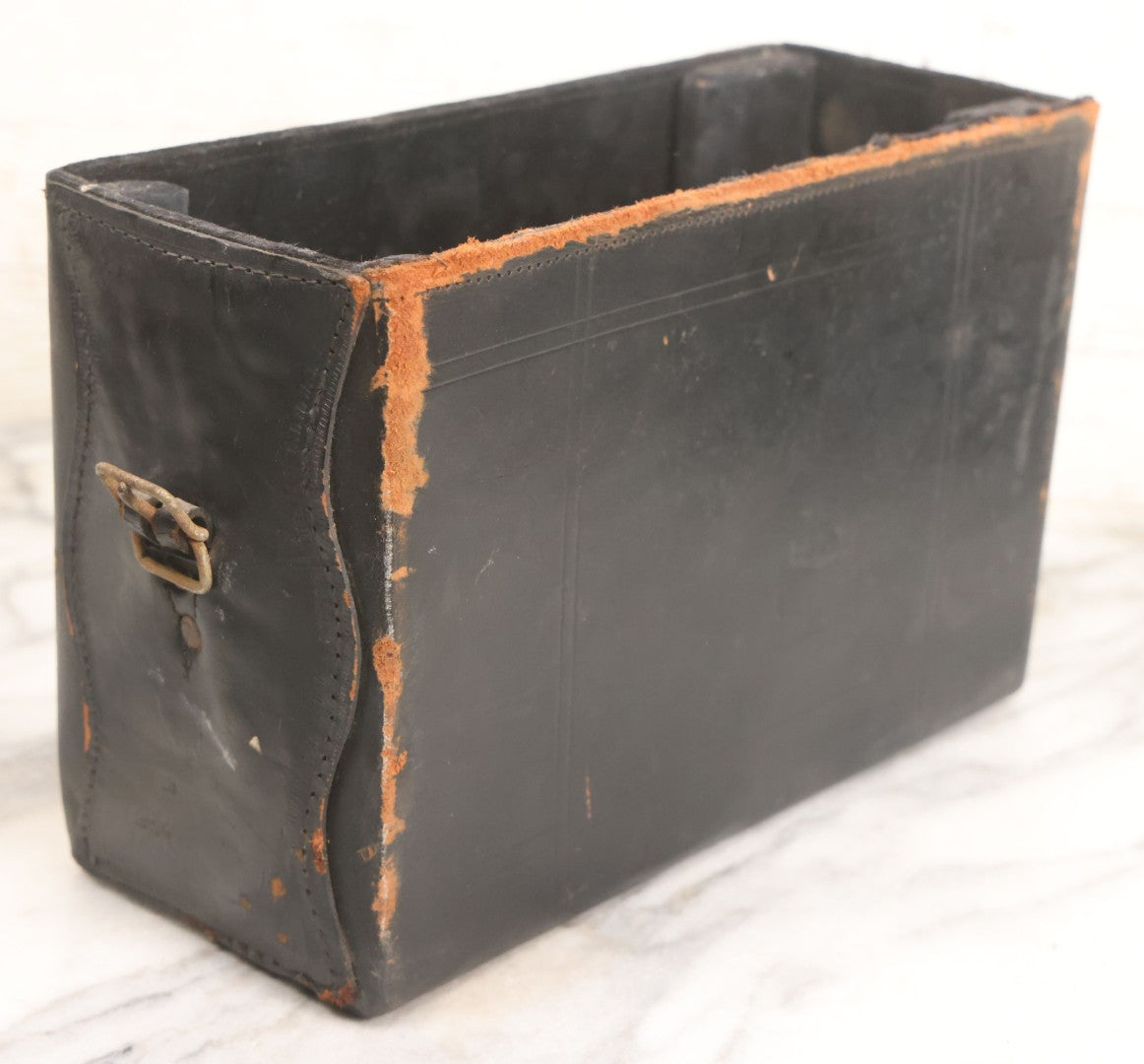 Lot 028 - Antique 16Mm Motion Picture Film Camera, Cine Kodak Model B, Manufactured By Eastman Kodak Co., Rochester, New York, With Original Custom Monogrammed Combination Case