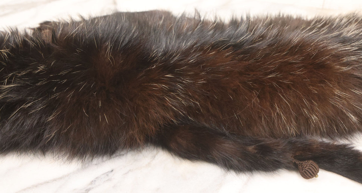 Lot 038 - Vintage Real Fur Fox Scarf, Manufactured By Frank L. Singer Furs, Peekskill, New York, Note Wear And Tear