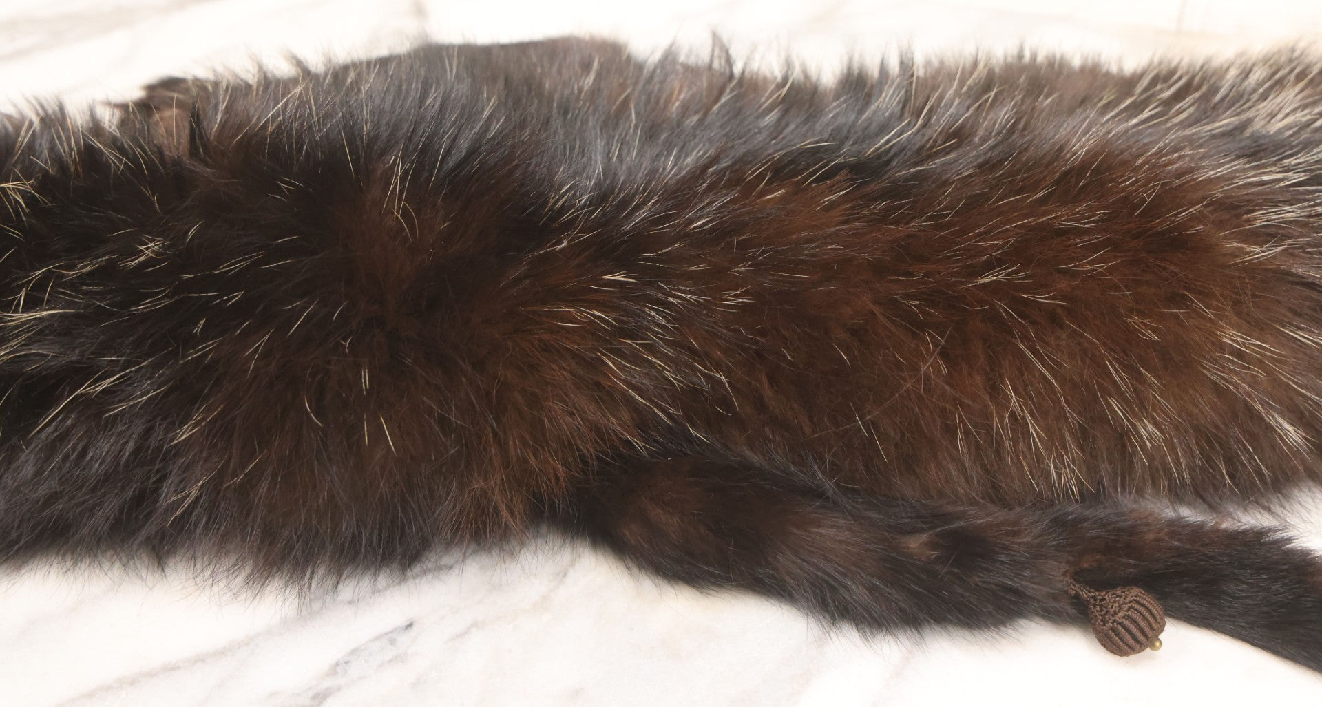 Lot 038 - Vintage Real Fur Fox Scarf, Manufactured By Frank L. Singer Furs, Peekskill, New York, Note Wear And Tear